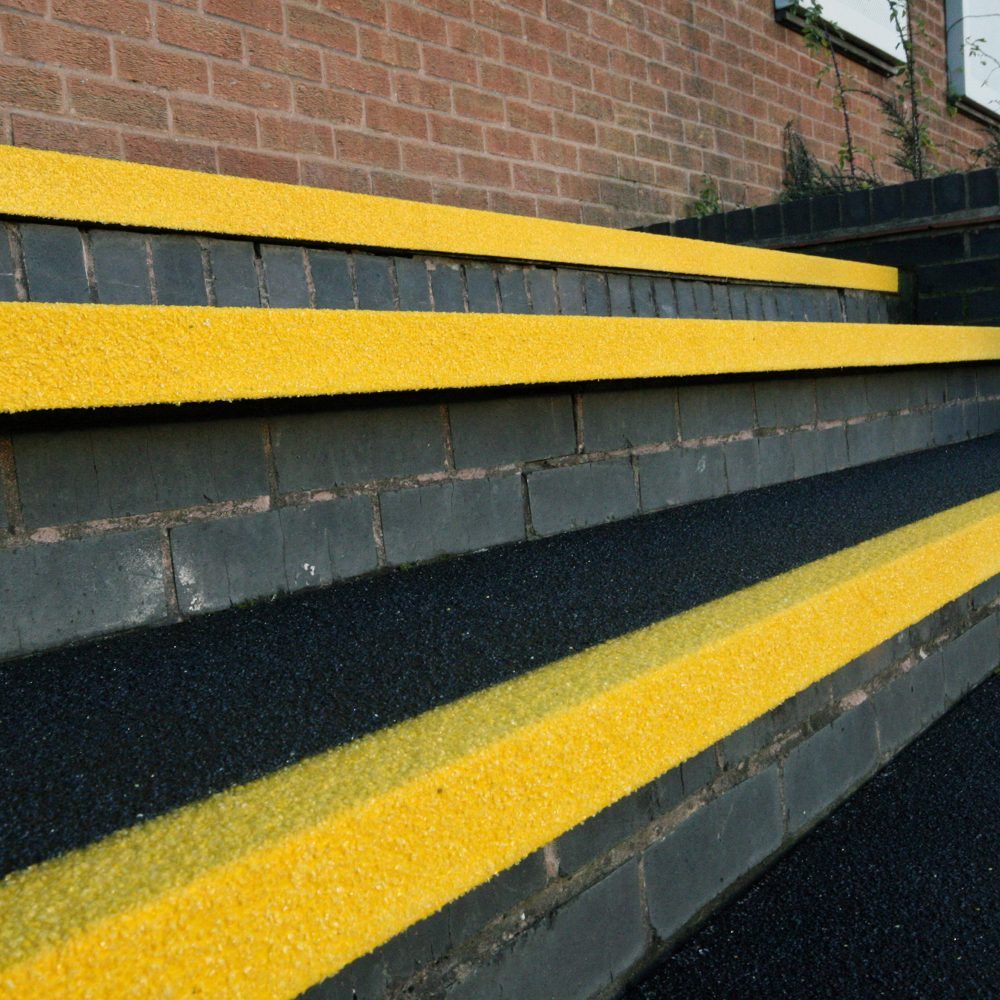 GRPS_37-COBAGRiP-Stair-Tread_general-1000x1000