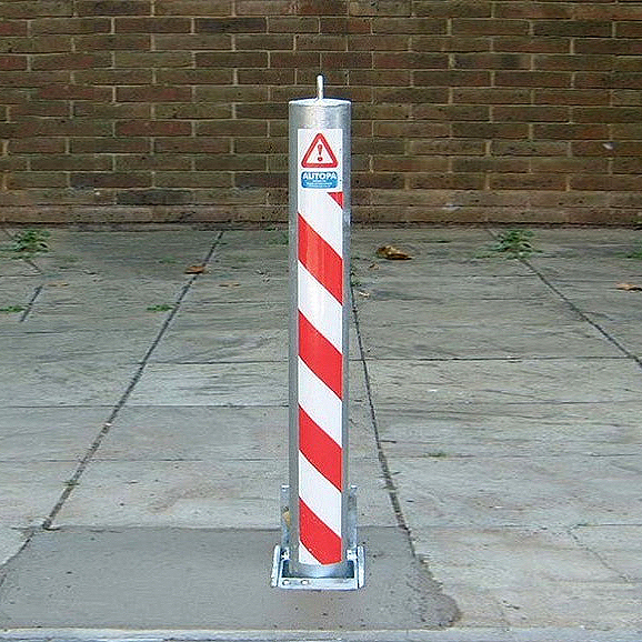 retractapost-retractable-bollards-3 retractapost-retractable-bollards