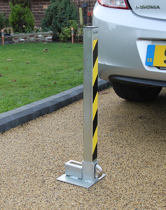 secure-products-autolok-compact-removable-security-post-4