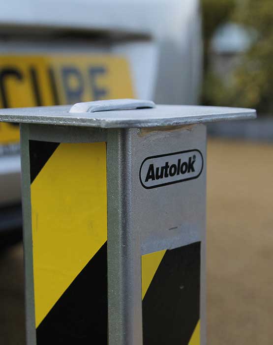 secure-products-autolok-heavy-duty-telescopic-post-4