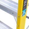heavy-duty-fibreglass-swingback-step-ladder-07