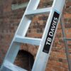 industrial-professional-swingback-step-ladder-04
