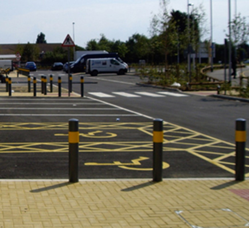plain-round-bollard-1000-galvanised-5-300x275