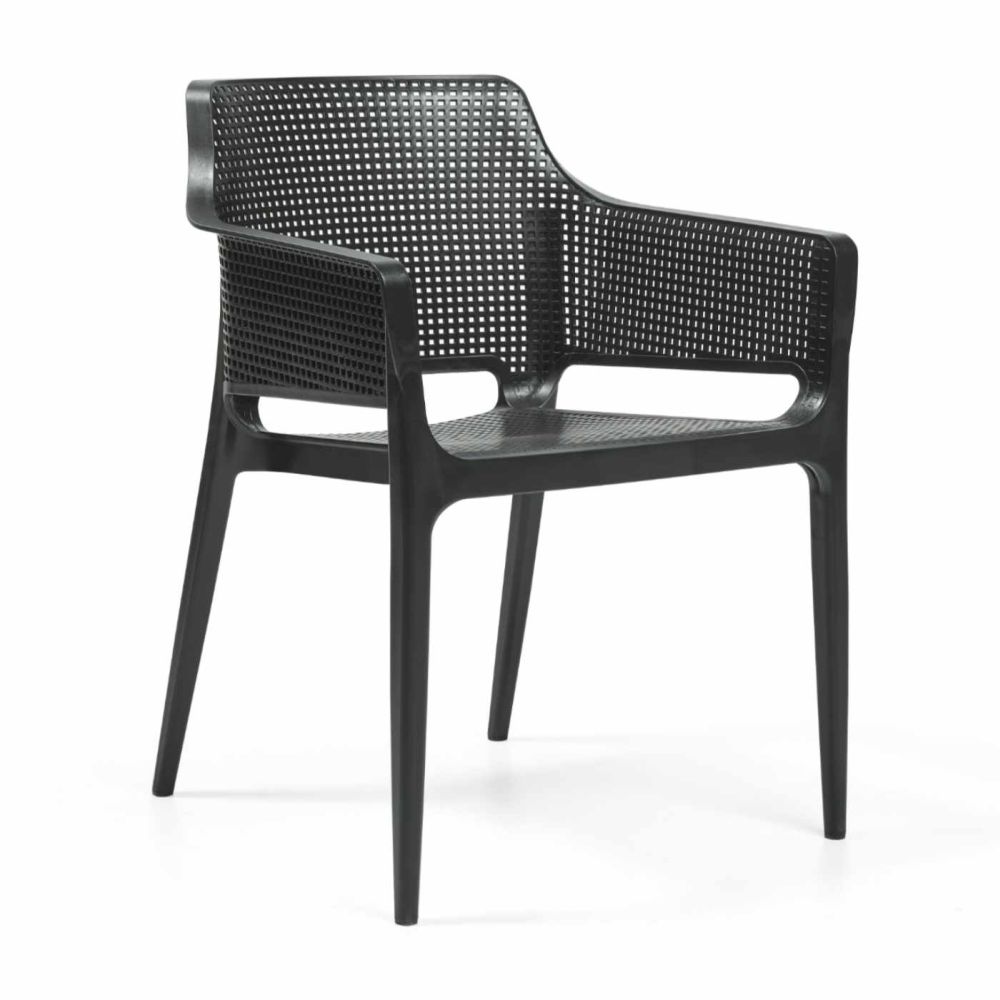 Boom-chair-in-Black-angled