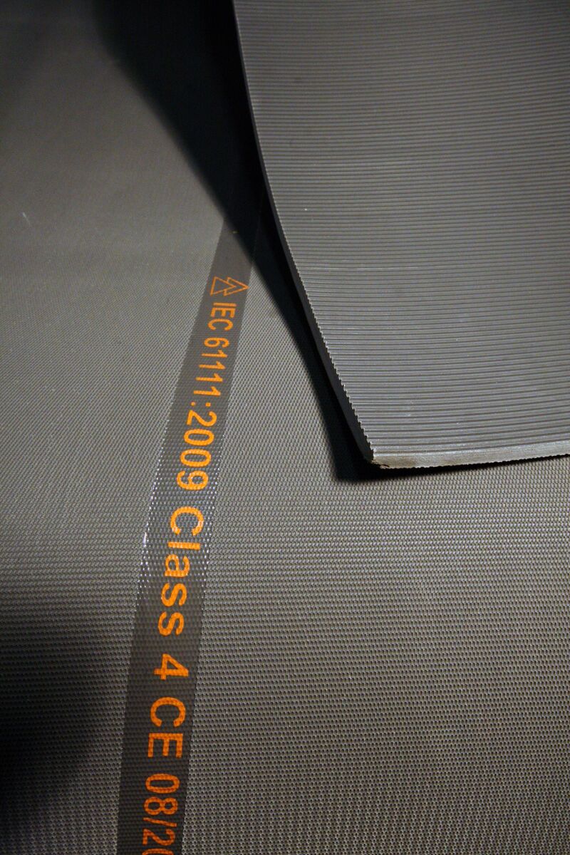 Electrical Safety Matting - BS EN 61111:2009 4 Electrical Safety Matting - BS EN 61111:2009
