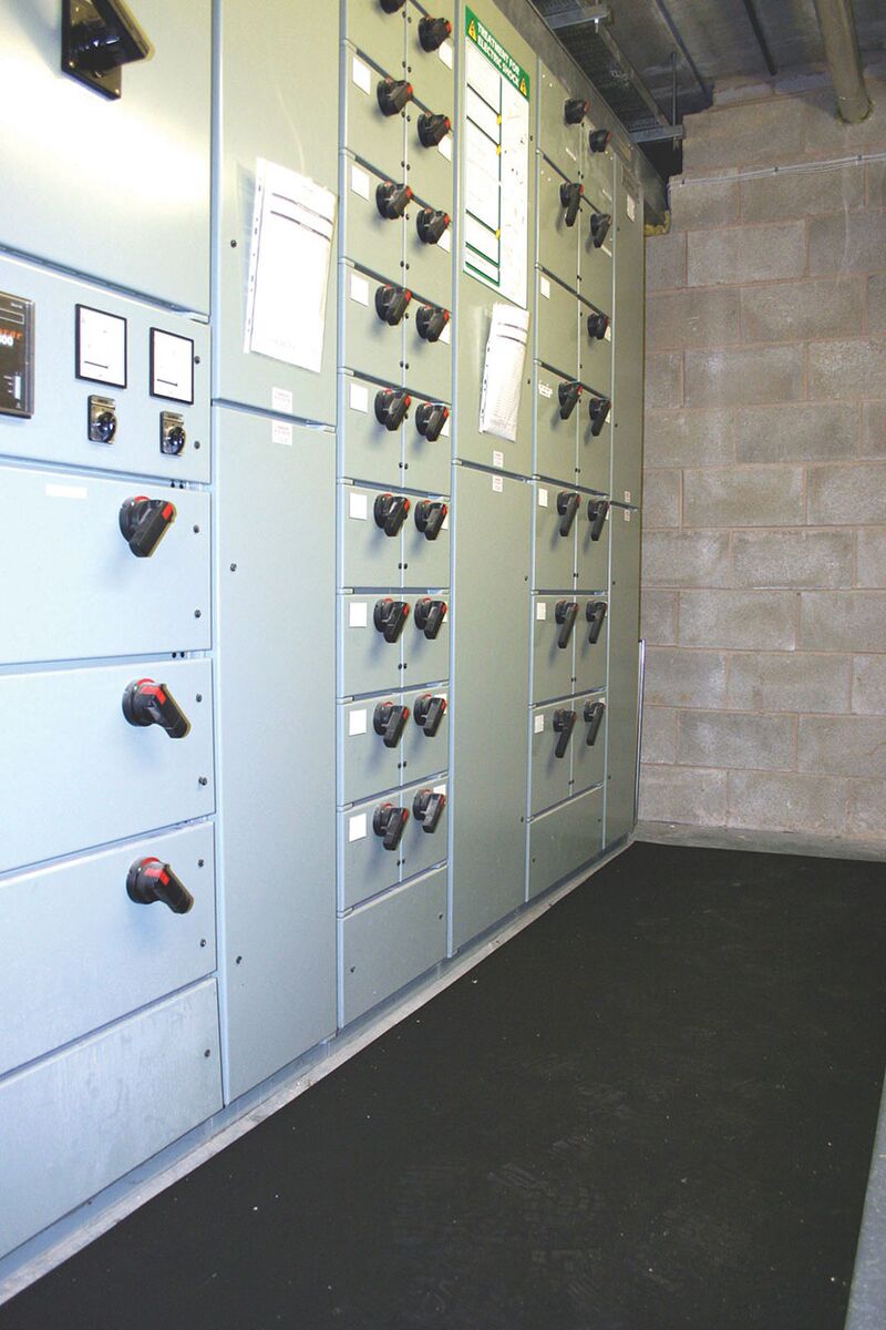 Electrical Safety Matting - BS EN 61111:2009 1 Electrical Safety Matting - BS EN 61111:2009