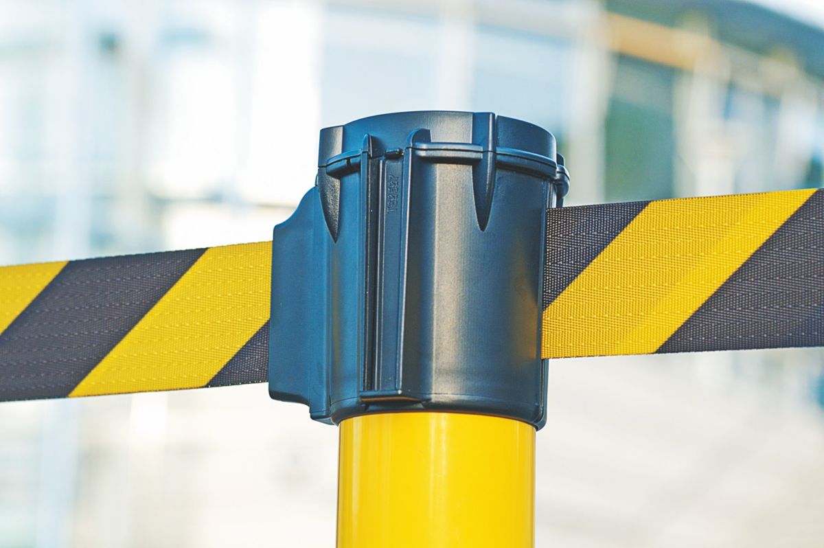 Hi-Vis Belt Barrier Posts 4 Hi-Vis Belt Barrier Posts