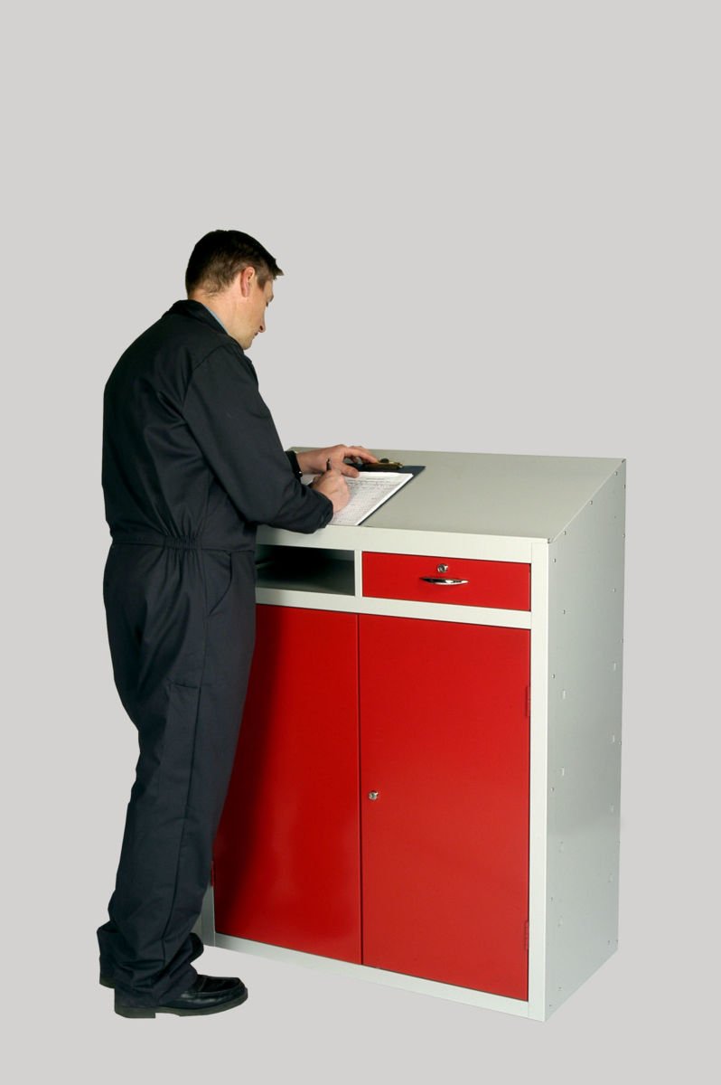 Industrial Workstations / Work Desks