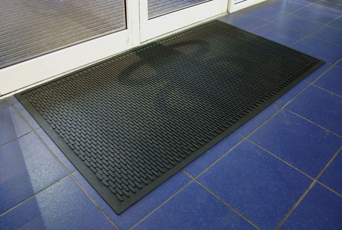 Nitrile Anti Slip Entrance Mats - COBAscrape 2 Nitrile Anti Slip Entrance Mats - COBAscrape