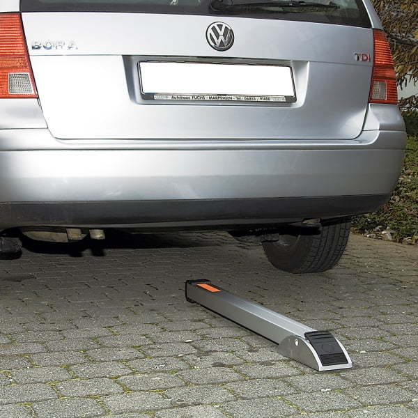 semi-automatic-folding-parking-post-2 semi-automatic-folding-parking-post